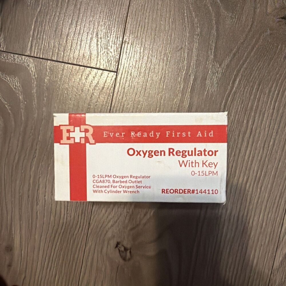 EVER READY 144110 OXYGEN REGULATOR CGA-870 GAUGE FLOW RATE WITH WRENCH